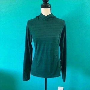 ⭐️ Fila striped green hooded athletic sweatshirt in size small
